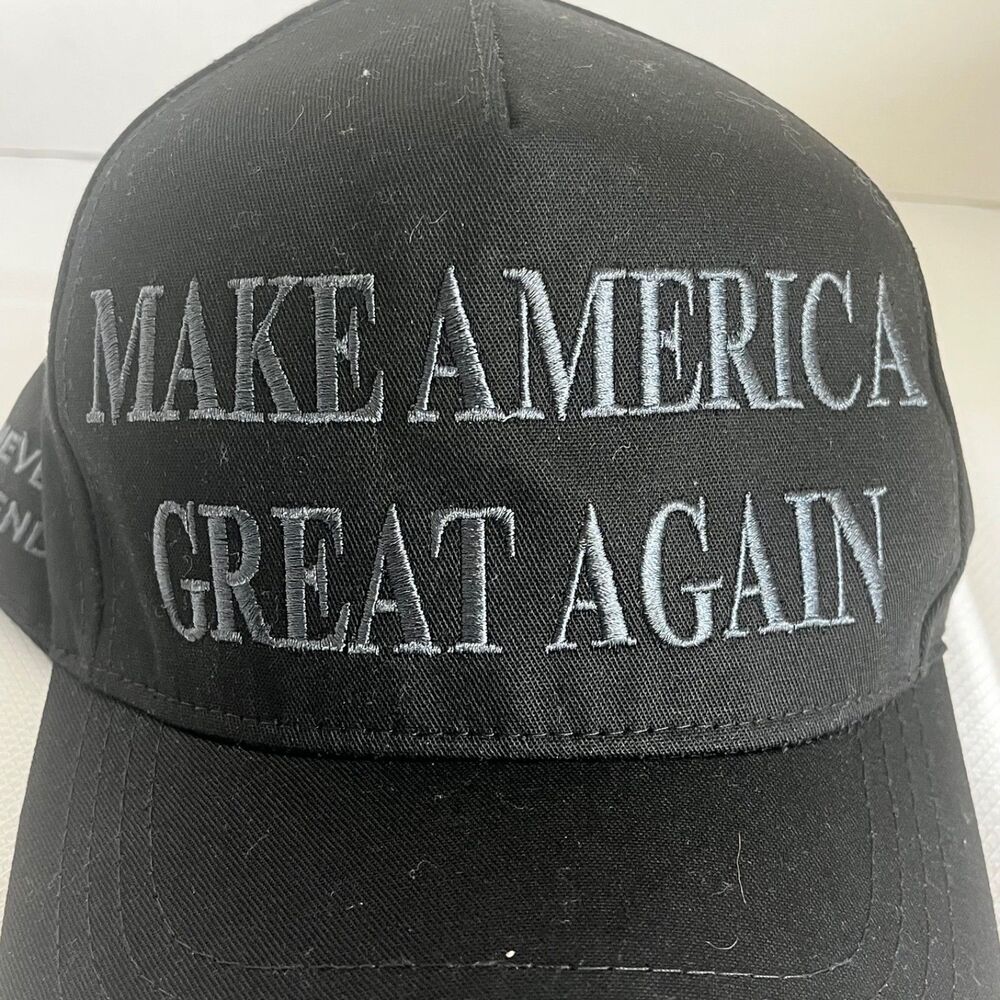 NEW - RARE - Authentic Cali-Fame MAGA NEVER SURRENDER Trump Black Hat